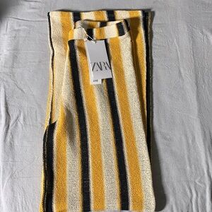 Zara NEW Striped knit pull on pants. Yellow, black white L-42inch